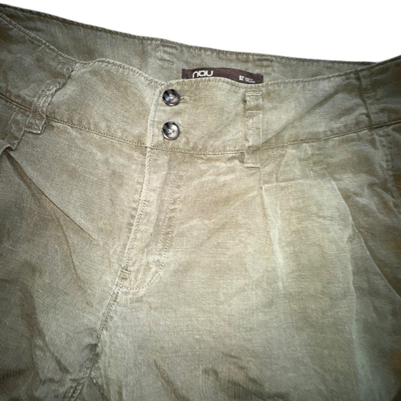 Nau size 12 olive green Tencel & linen trouser shorts.Pleated front with pockets - Picture 1 of 13